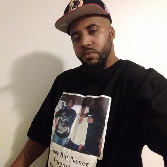 Meet your Posher, Eric - Picture 1 of 1